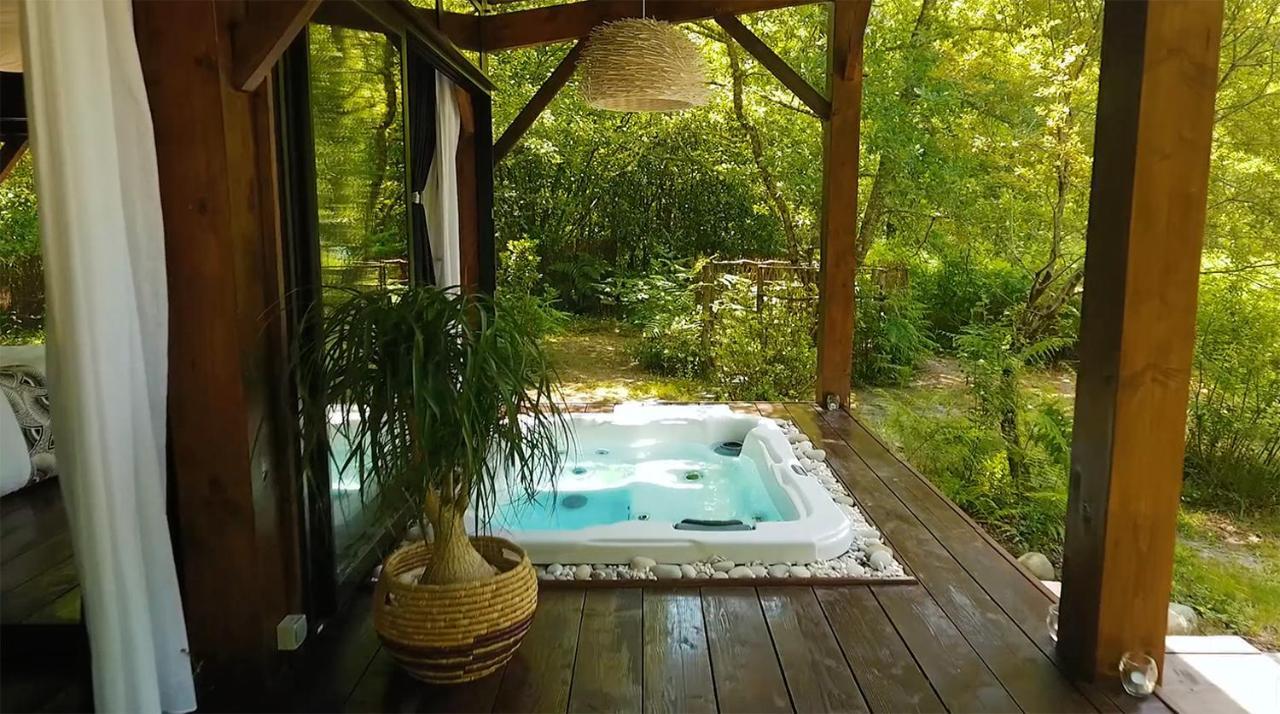 Les Landines Bed & Breakfast Origne  Exterior photo